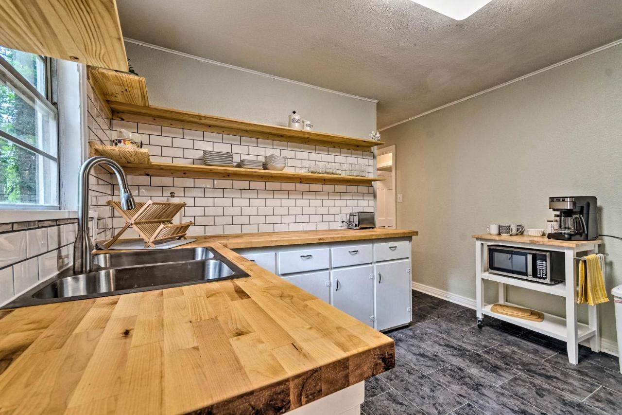 Centrally Located Hot Springs Home With Deck! Zewnętrze zdjęcie