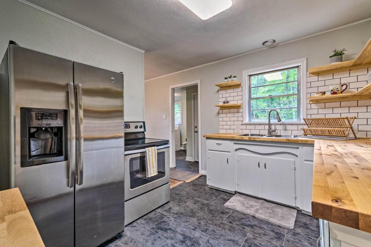 Centrally Located Hot Springs Home With Deck! Zewnętrze zdjęcie